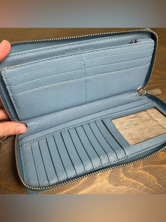 Michael Kors Jet Set Travel Large Continental Zip-Around Leather Wallet Blue - Picture 9 of 12